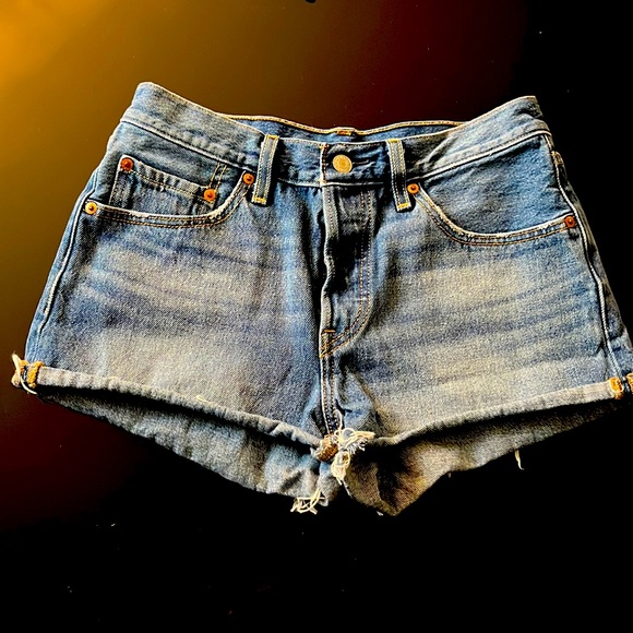 Levi’s Jean shorts - Picture 1 of 2